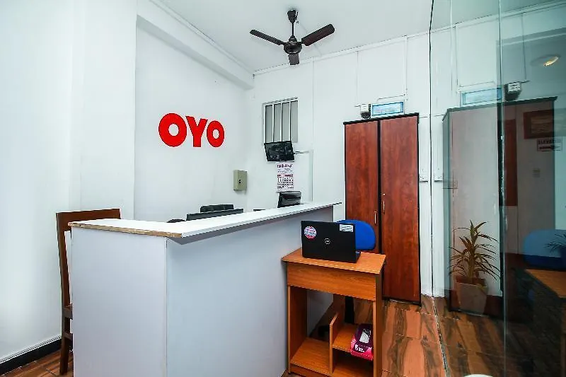 Hotel Oyo 293 Akara Suitesand Apartments Colombo